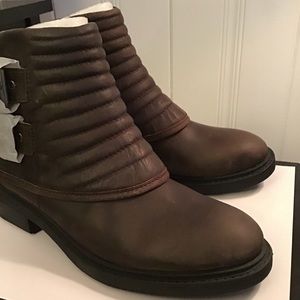 Nine West brand new in box dark brown cool boots
